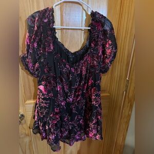 Puff shoulder velvet babydoll